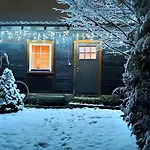 Dom Ukryty Przed Swiatem - Szeroki Bor