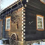 Dom Ukryty Przed Swiatem - Szeroki Bor Vakantiehuis *