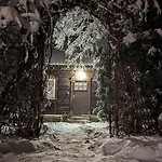 Dom Ukryty Przed Swiatem - Szeroki Bor *