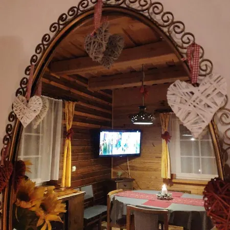 Dom Ukryty Przed Swiatem - Szeroki Bor Ferienhaus *